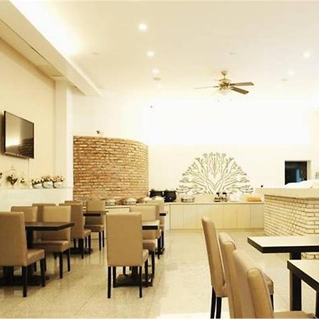 Ji Hotel Shanghai Lujiazui Экстерьер фото