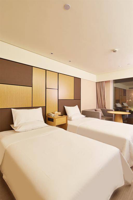 Ji Hotel Shanghai Lujiazui Экстерьер фото